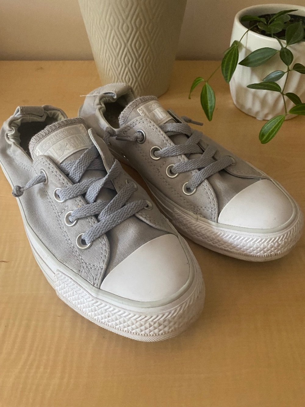 CONVERSE SLIP ON SNEAKERS